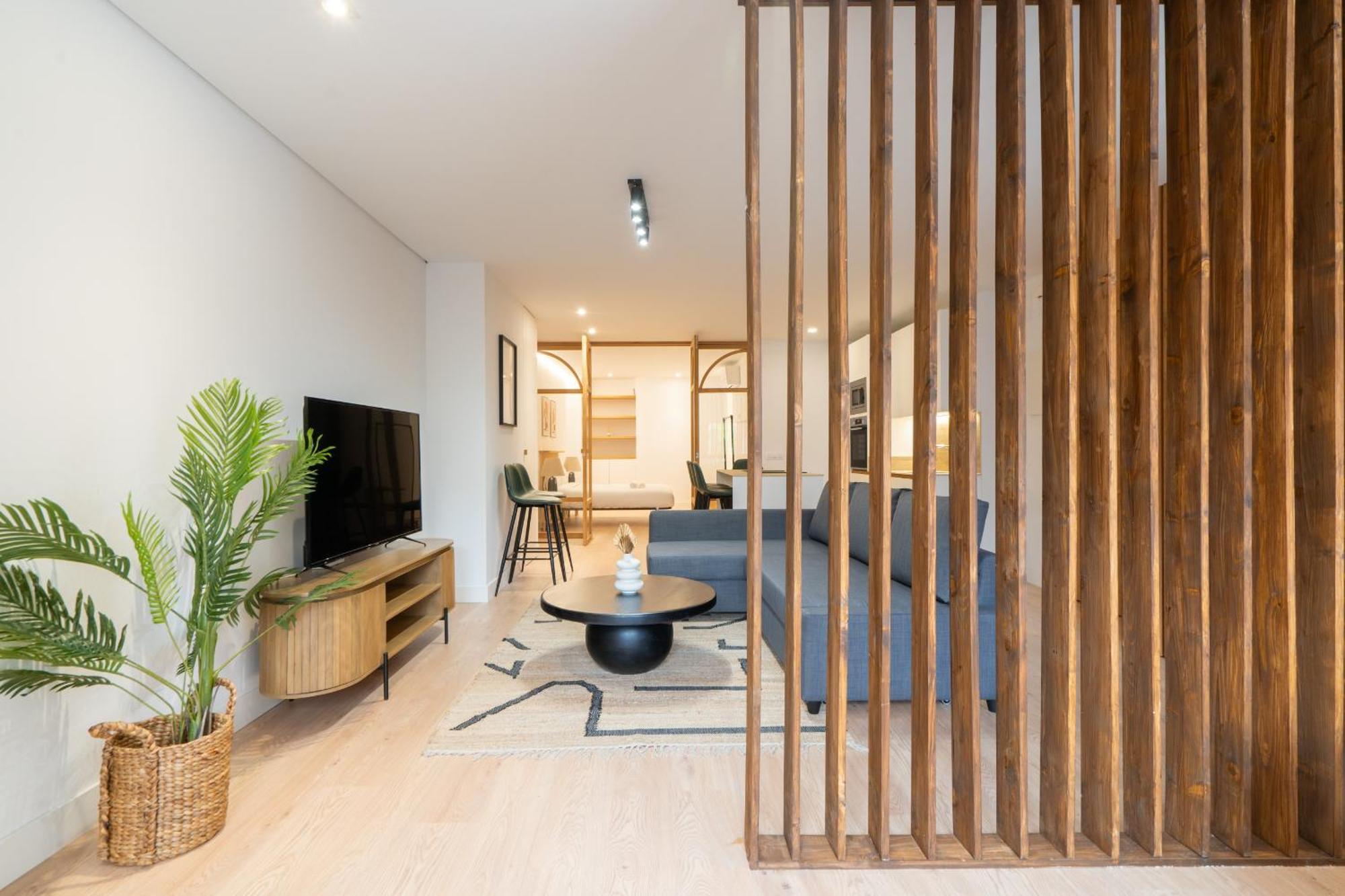Apartamento Reformado De Lujo En Gran Via Apartment Madrid Ngoại thất bức ảnh